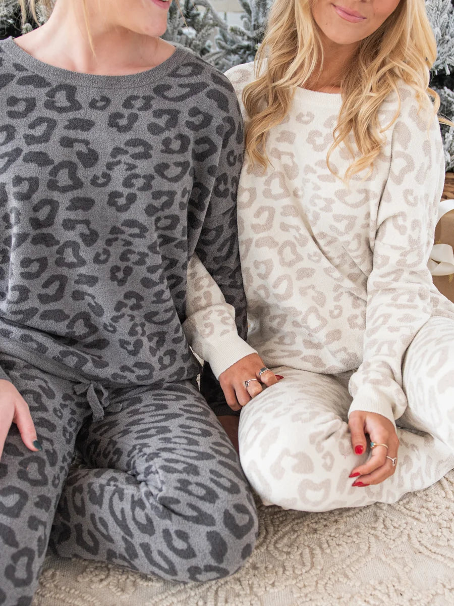 5 Chic Ways to Wear Animal Print All the Way through Winter!