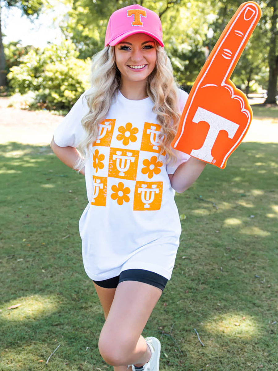 9-patch orange UT block design tee