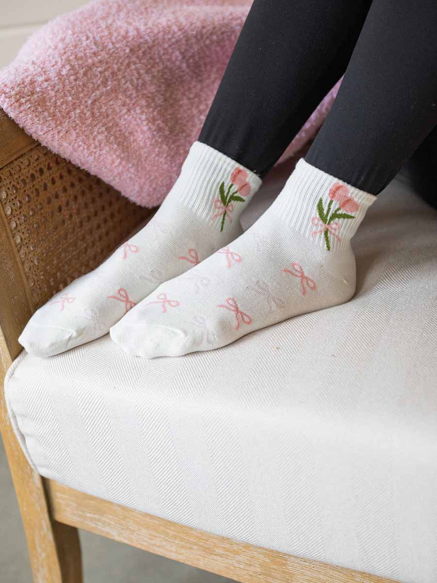 Floral Ankle Socks (5 Styles) **Doorbuster**