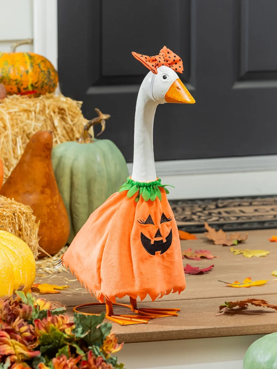 Giddy the Goose Outfit (13 Styles)