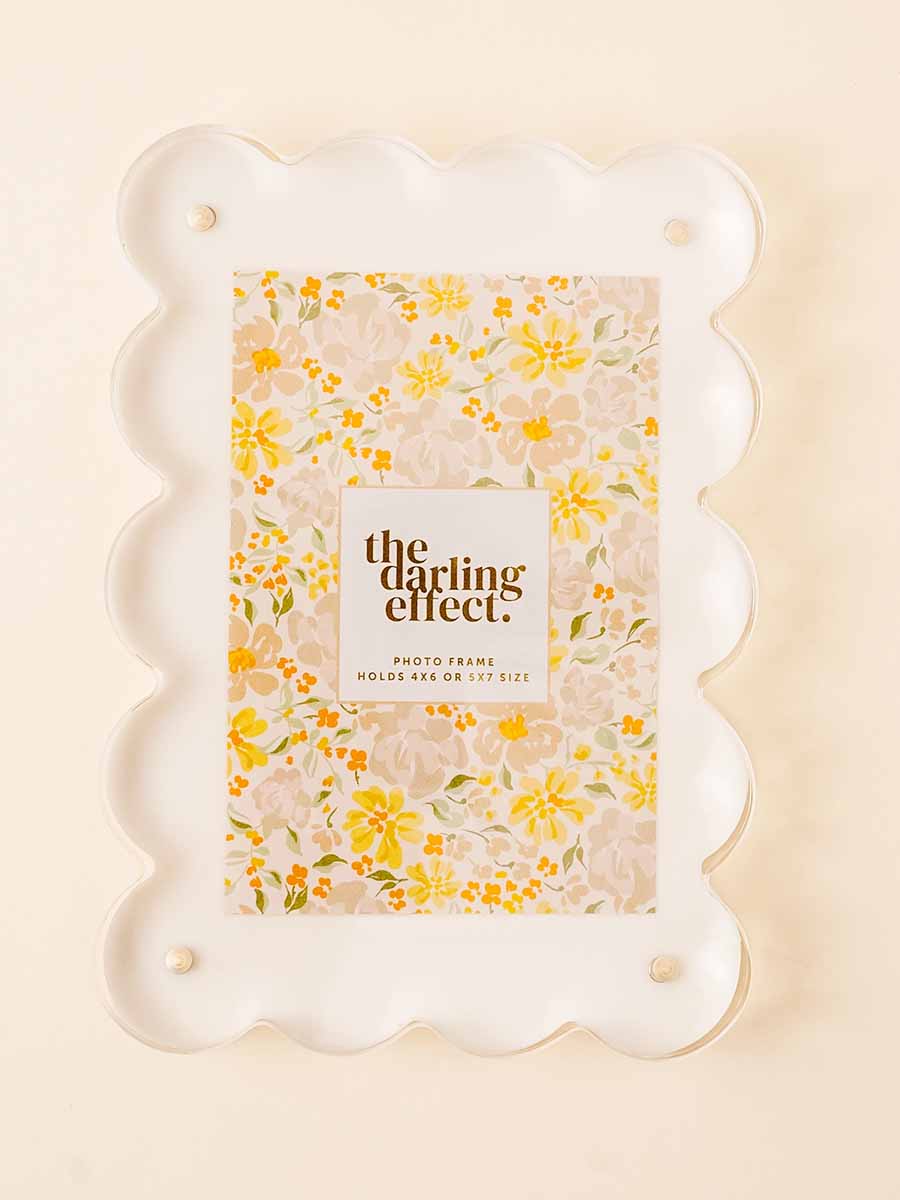 White scalloped frame