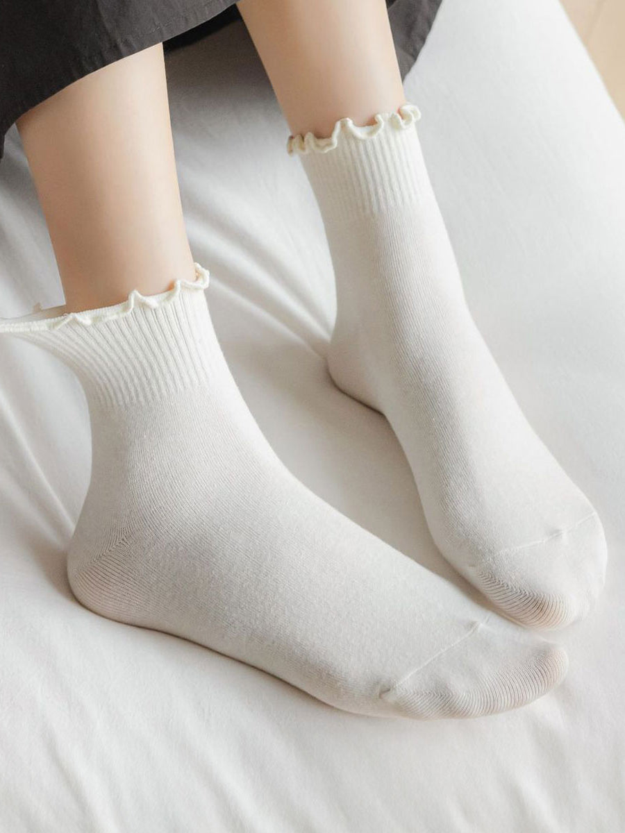 Ankle Socks with Ruffled Edge