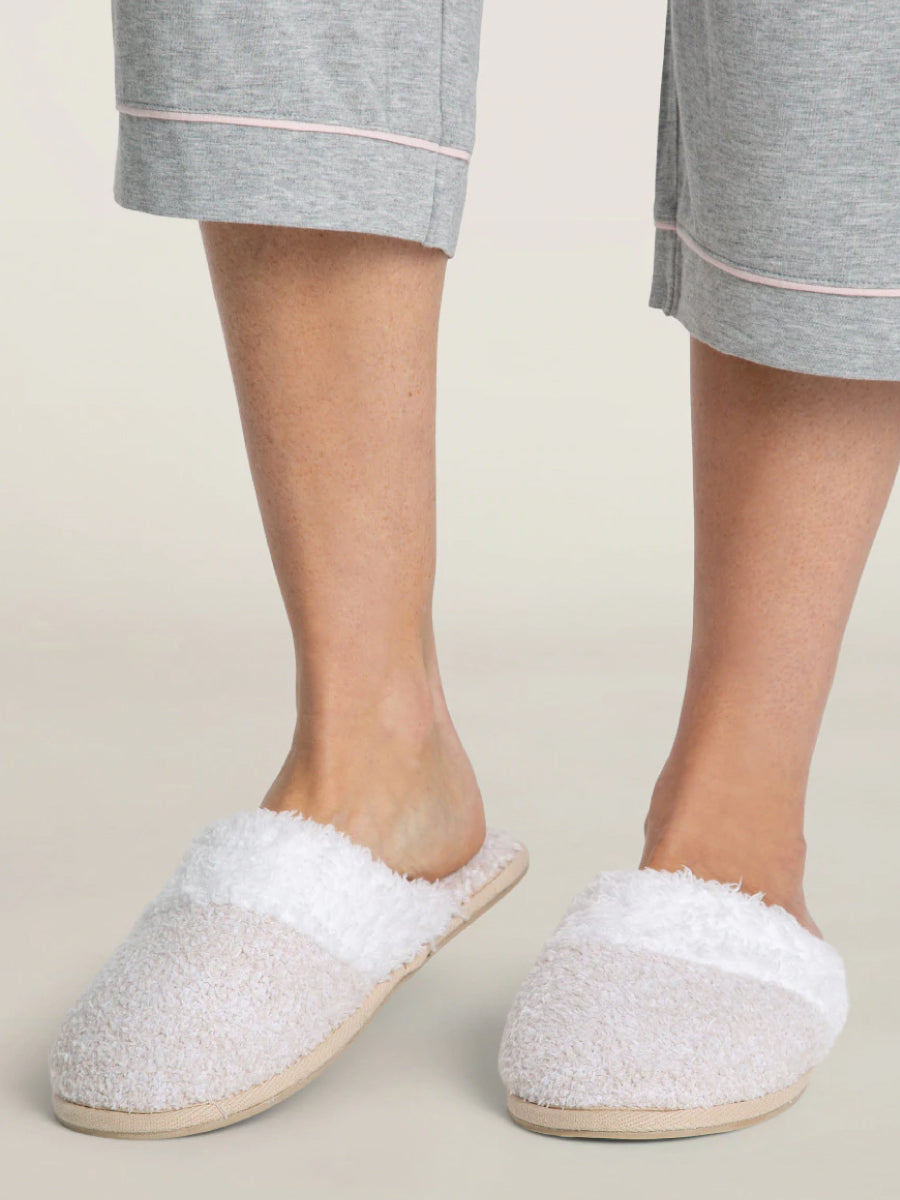 Barefoot Dreams Malibu Slippers on Model