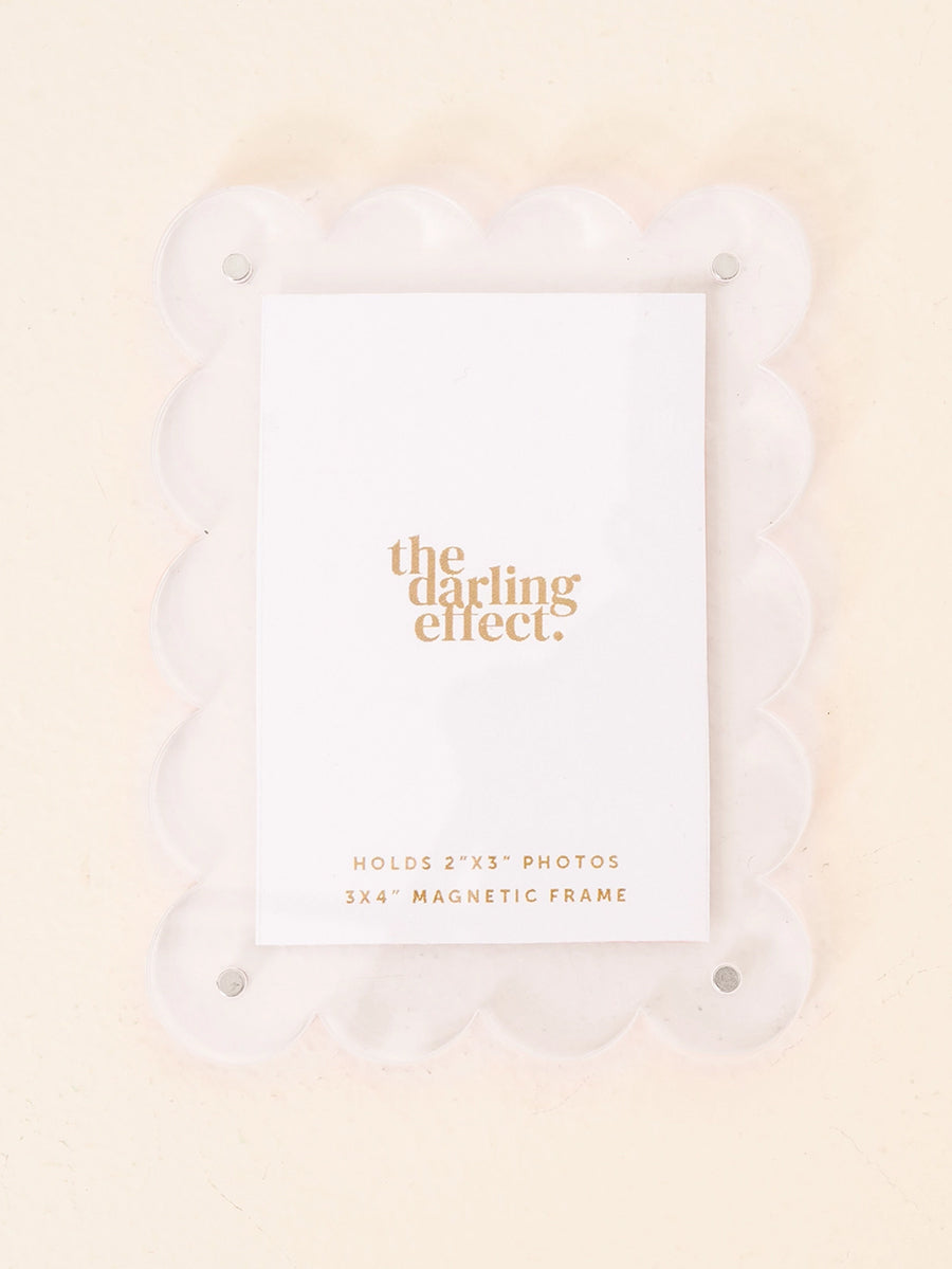 Clear Scalloped Frame