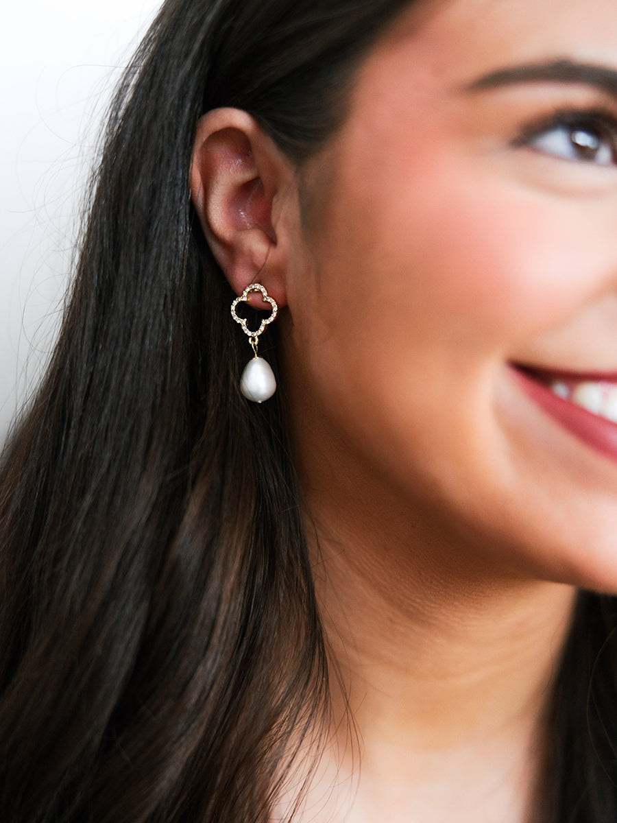 Rhinestone Clover and Pearl Drop Earring