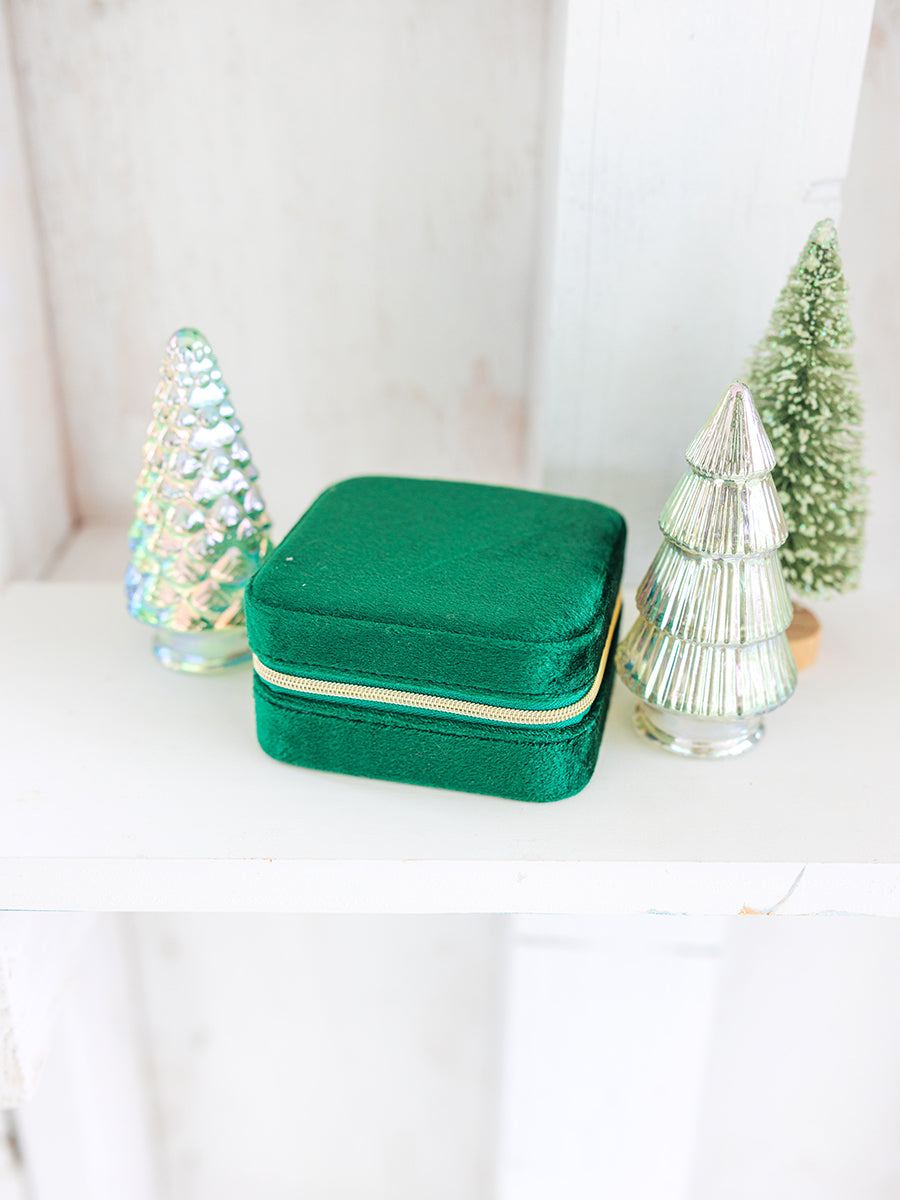 Green Square Velvet Jewelry Box