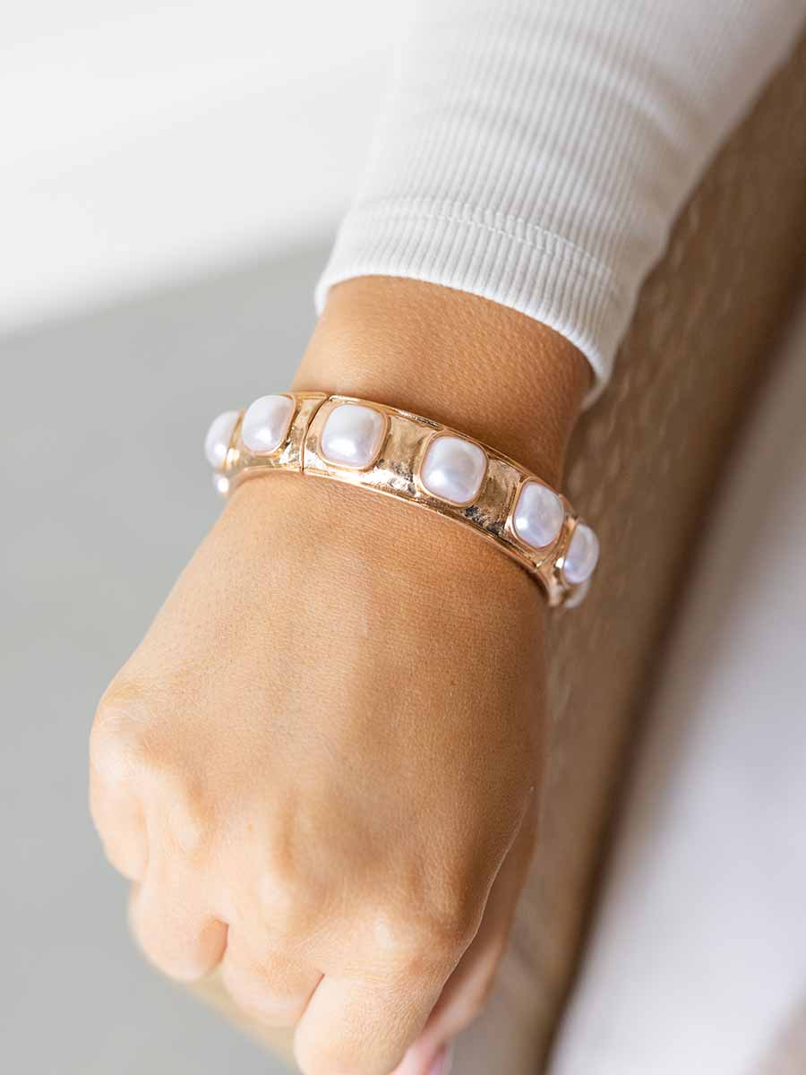Square Pearl Hammered-Gold Stretch Bracelet **Doorbuster**