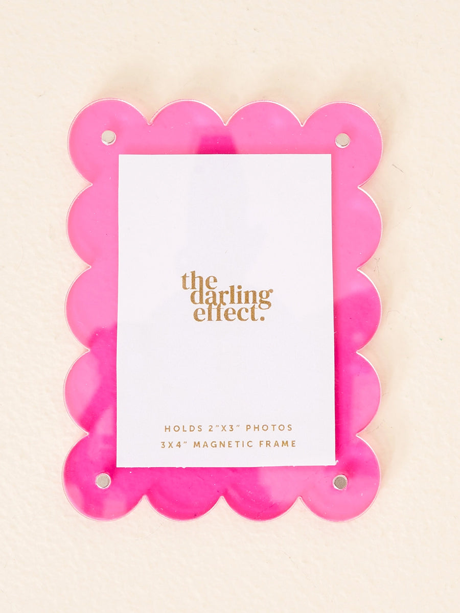 Mini Hot Pink Scalloped Frame