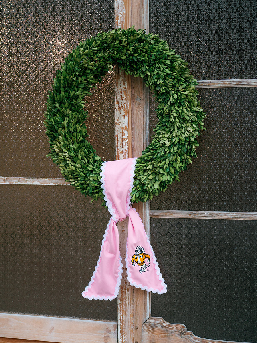 Pink Smokey Struts Wreath Sash