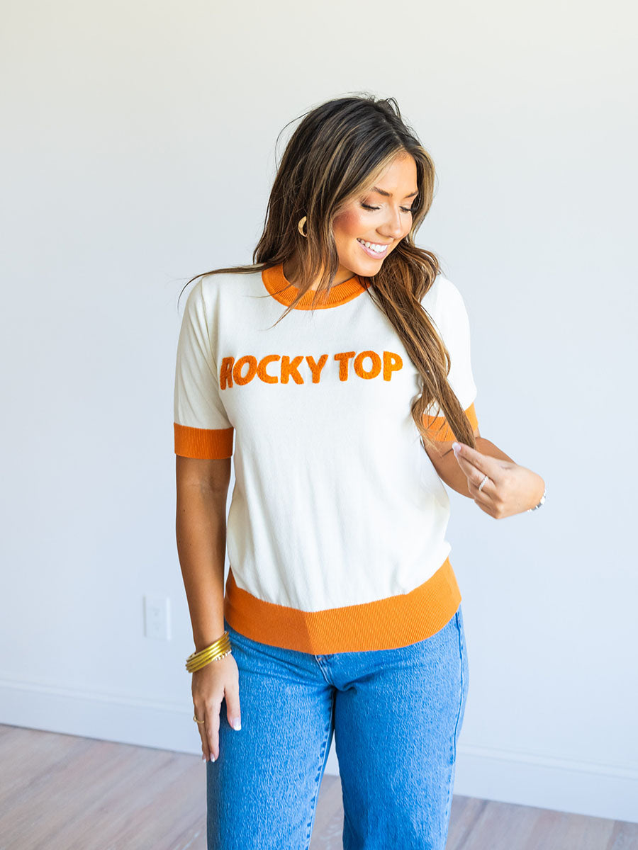 Short sleeve sweater with "Rocky Top"