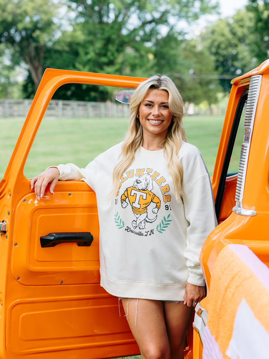 Volunteers Smokey Strut Ivory Crew Sweatshirt