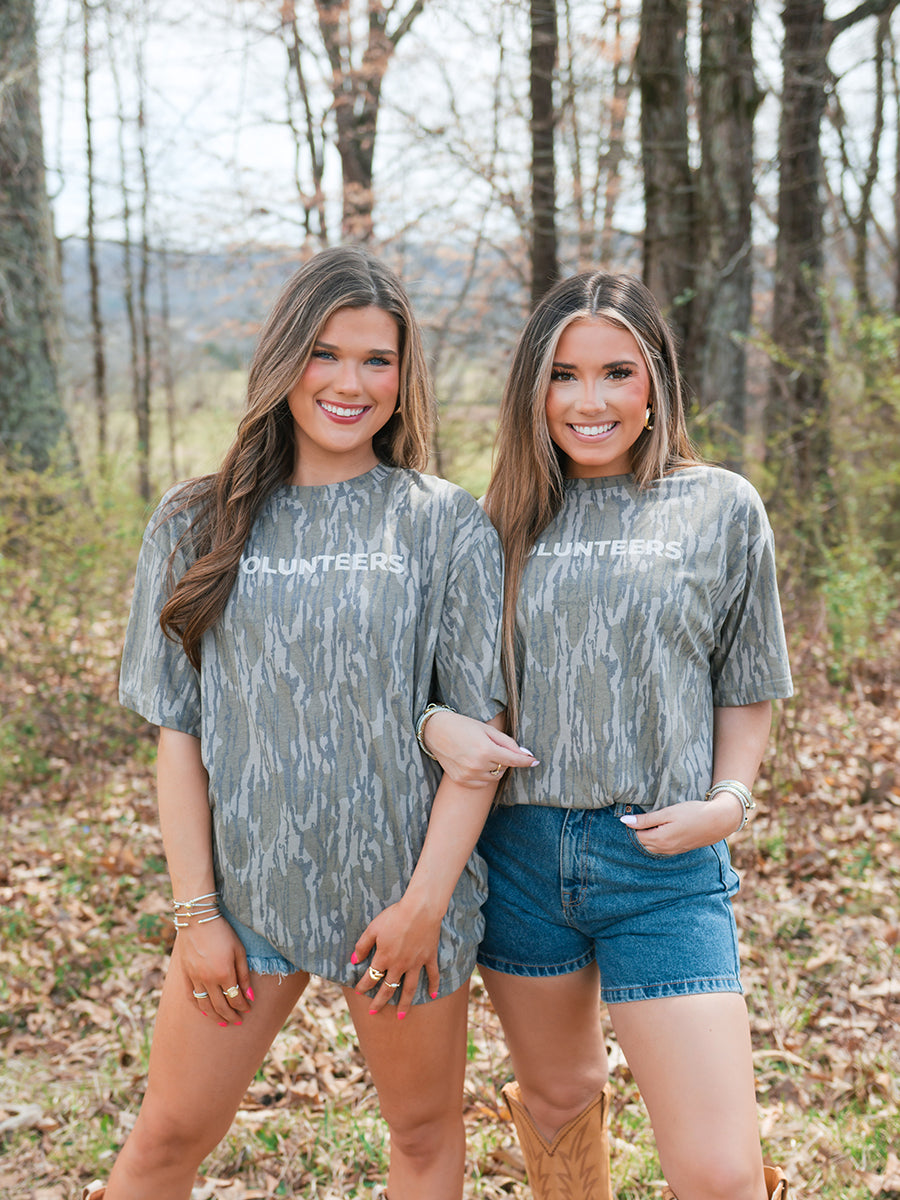 Men and women's Camo Volunteers Tee