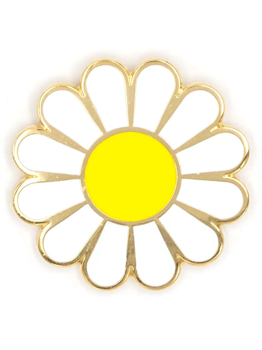 white daisy pin